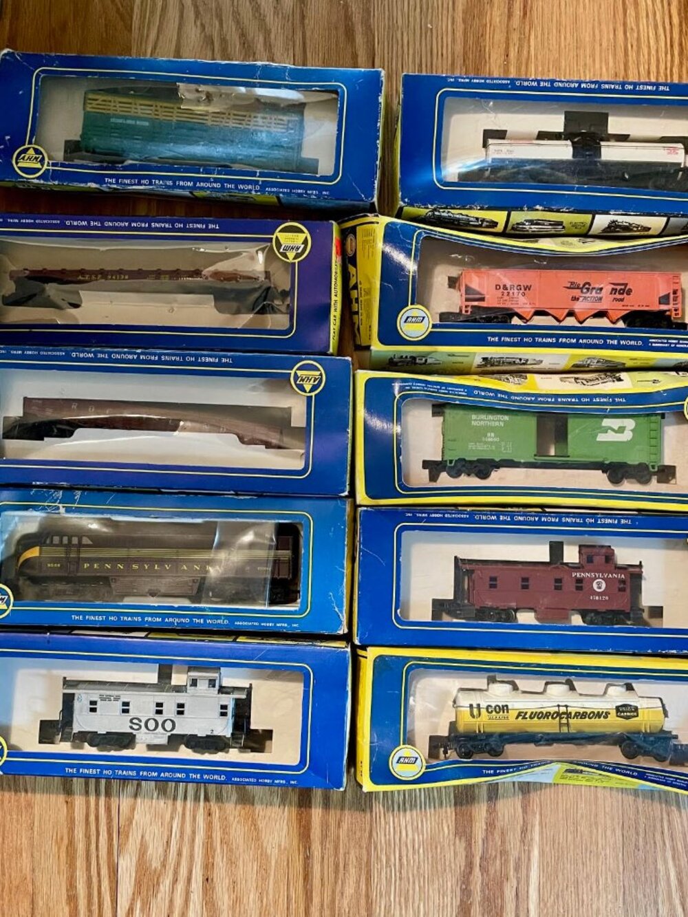 Vintage HO Train Lot AHM Boxed Cars Diesel PRR BN D&RGW Soo
